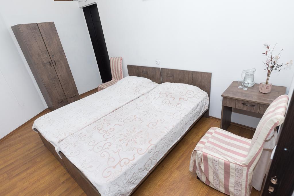 Tiflisi Guest House Стая снимка