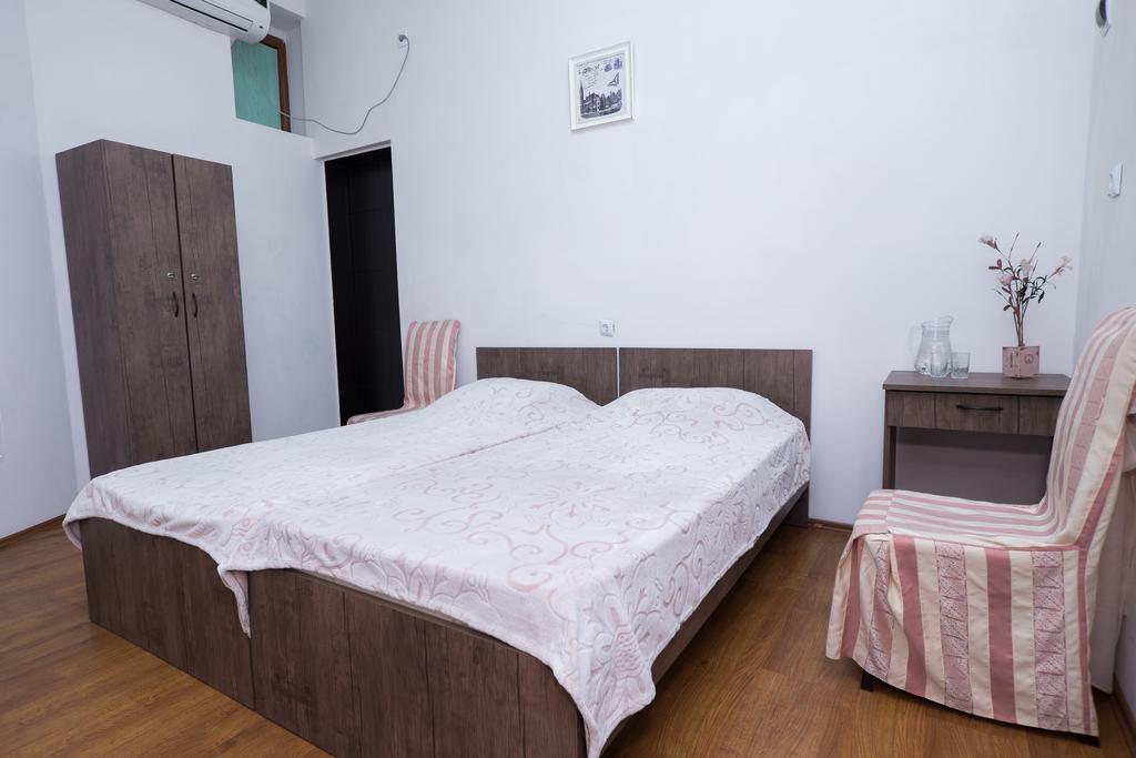 Tiflisi Guest House Стая снимка
